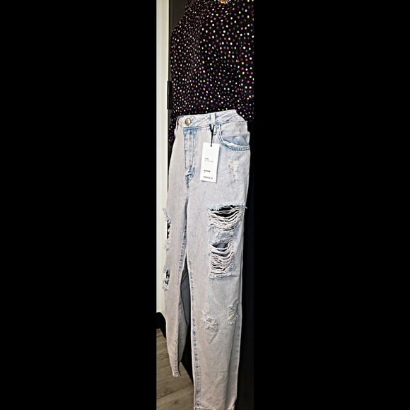 Boyfriend Jeans - Picture 2 of 4